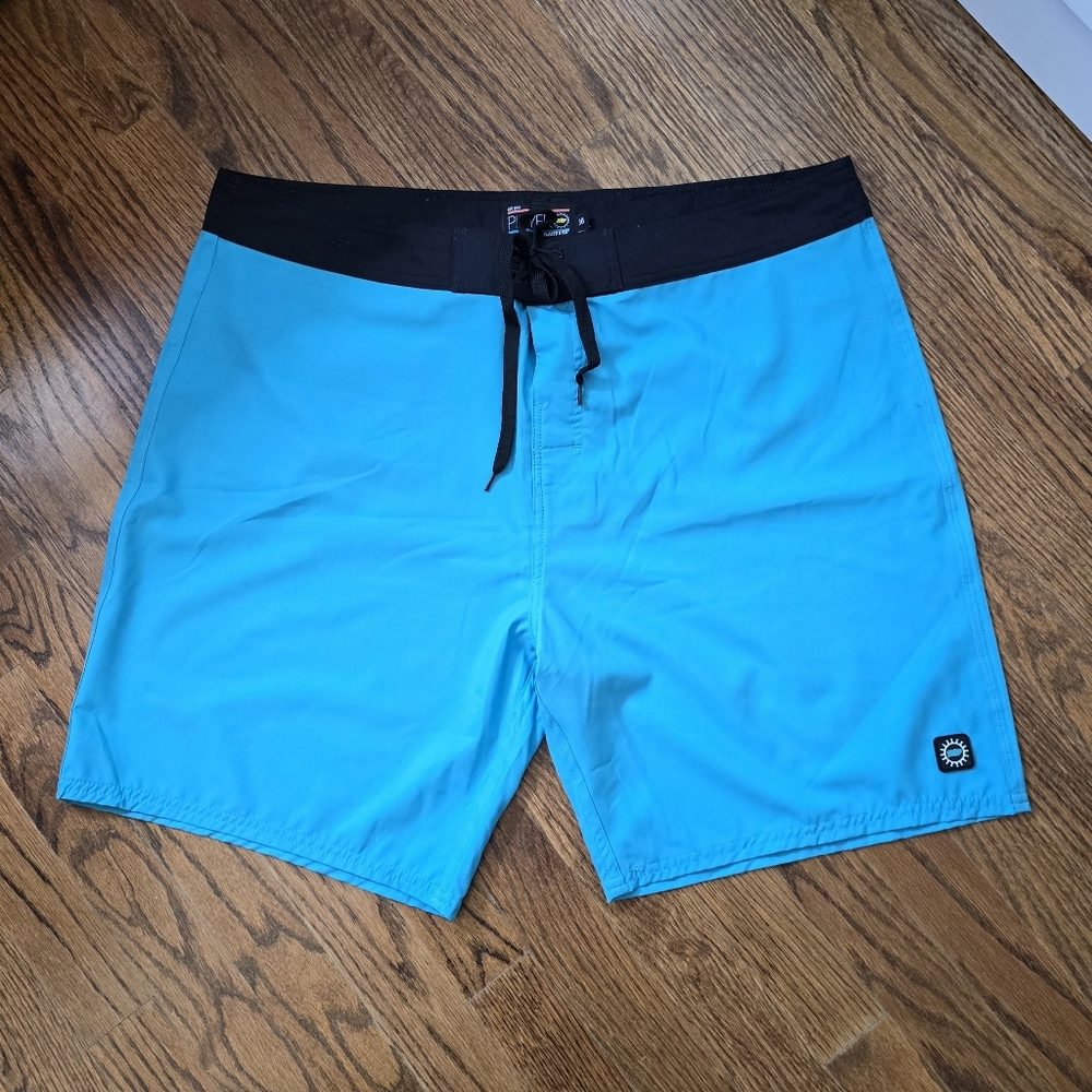 Playero NWT Sz 38 Boardshorts